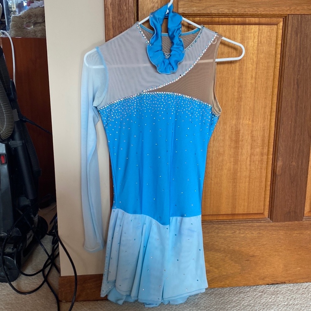 Beautiful Skating Dress - Size S - Like New